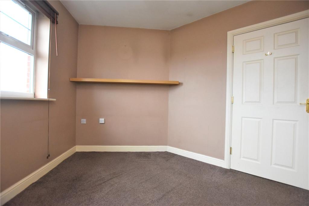 2 bedroom apartment for sale in Meadow Side Road, East Ardsley