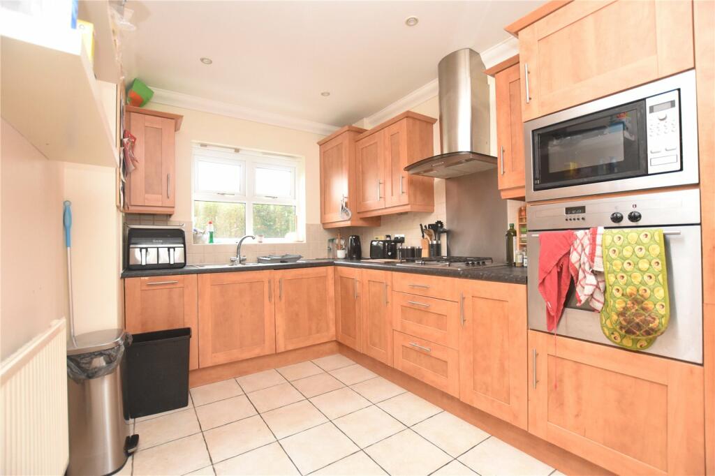 Additional property image - Moor Top, Drighlington, Bradford