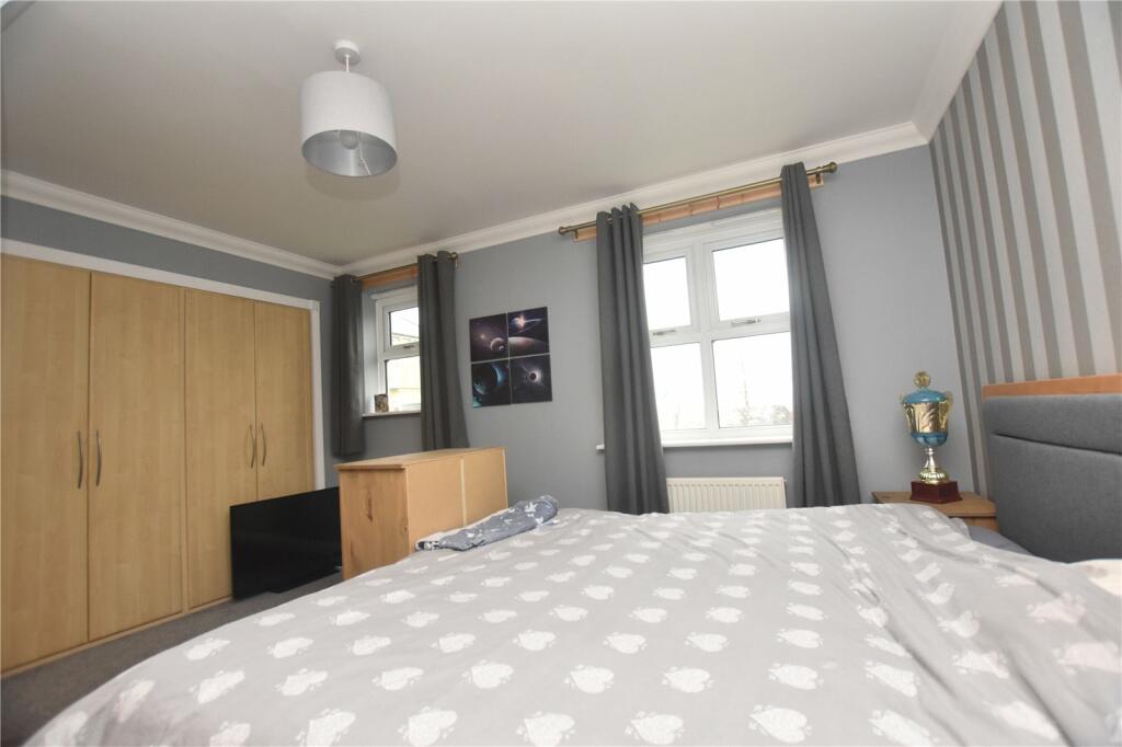 Additional property image - Moor Top, Drighlington, Bradford