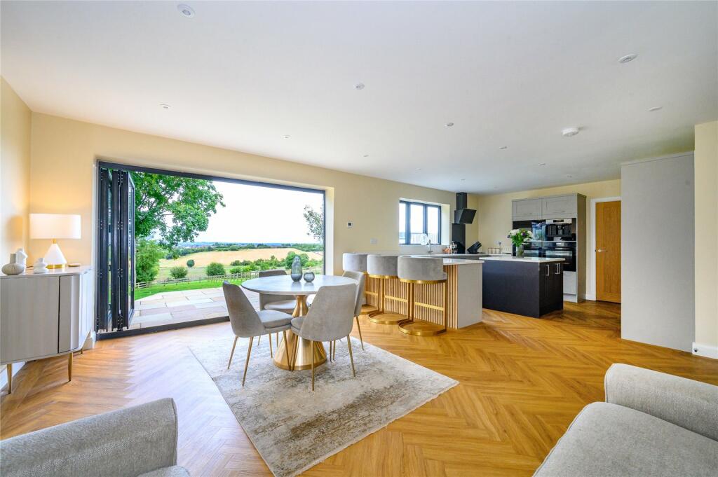 Additional property image - Wakefield Road, Drighlington, Bradford, West Yorkshire