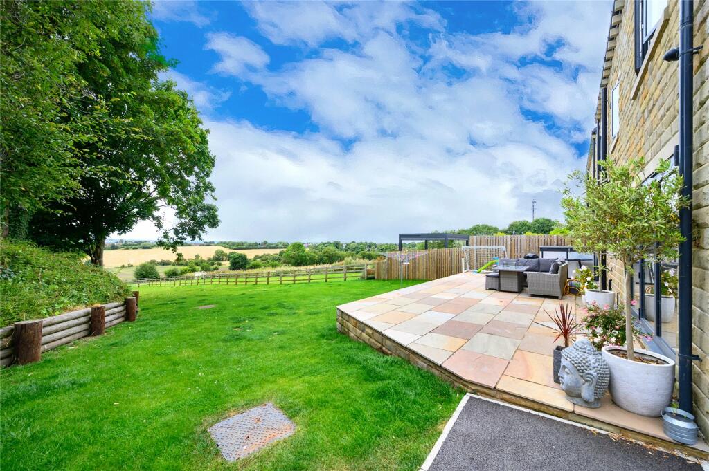 Additional property image - Wakefield Road, Drighlington, Bradford, West Yorkshire