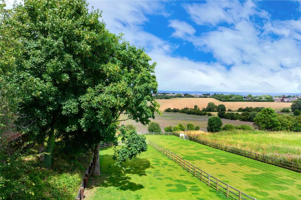 Additional property image - Wakefield Road, Drighlington, Bradford, West Yorkshire