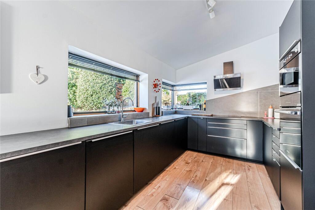 Additional property image - Lower Lane, Little Gomersal, West Yorkshire