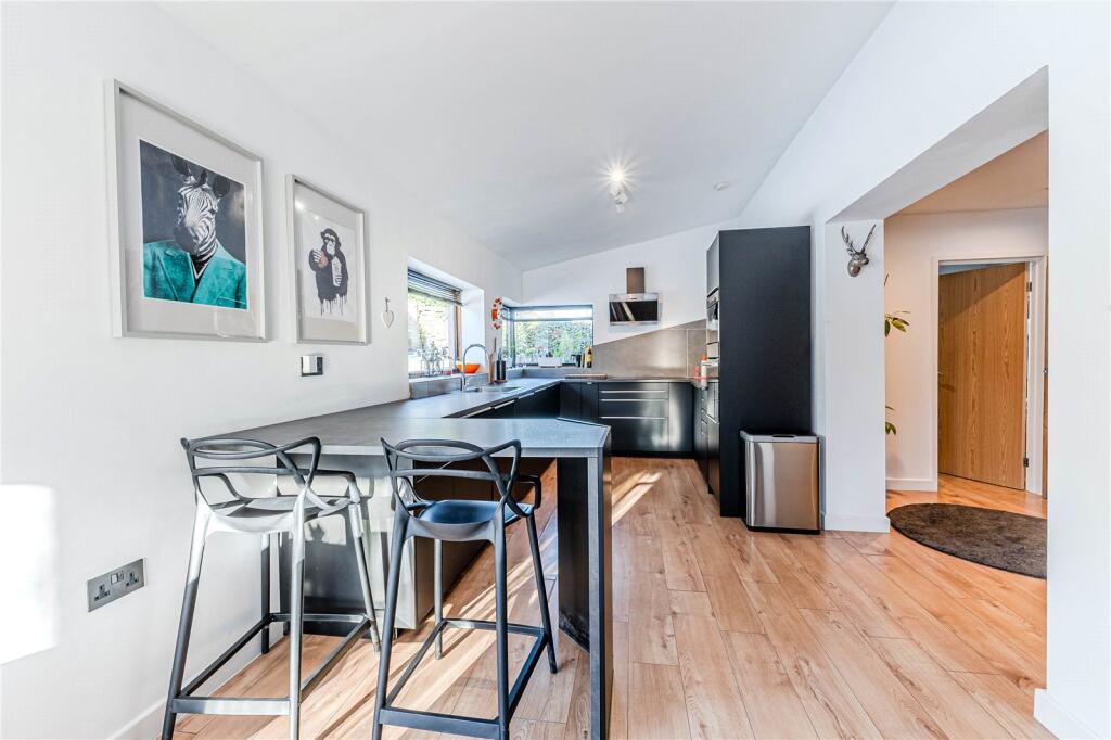Additional property image - Lower Lane, Little Gomersal, West Yorkshire