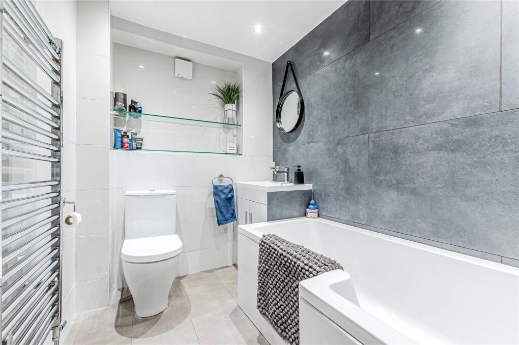Additional property image - Lower Lane, Little Gomersal, West Yorkshire