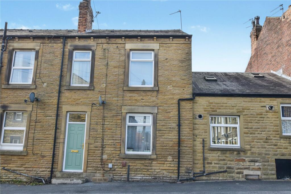 Main image of property: South Parade, Morley, Leeds, West Yorkshire