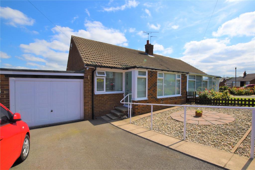 2 Bedroom Bungalow For Sale In Croft House View Morley Leeds West