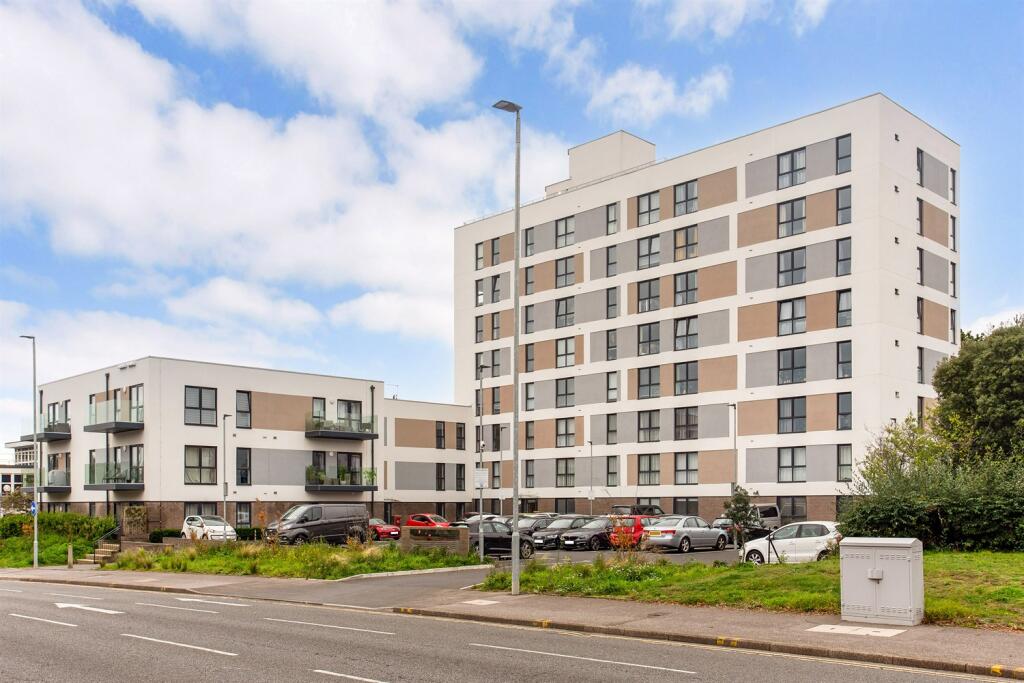Main image of property: Poole Park