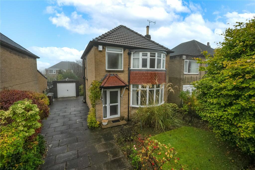 Main image of property: Carr Manor Drive, Leeds, West Yorkshire