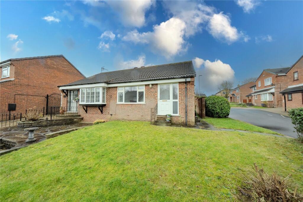 Main image of property: Plane Tree Croft, Leeds, West Yorkshire
