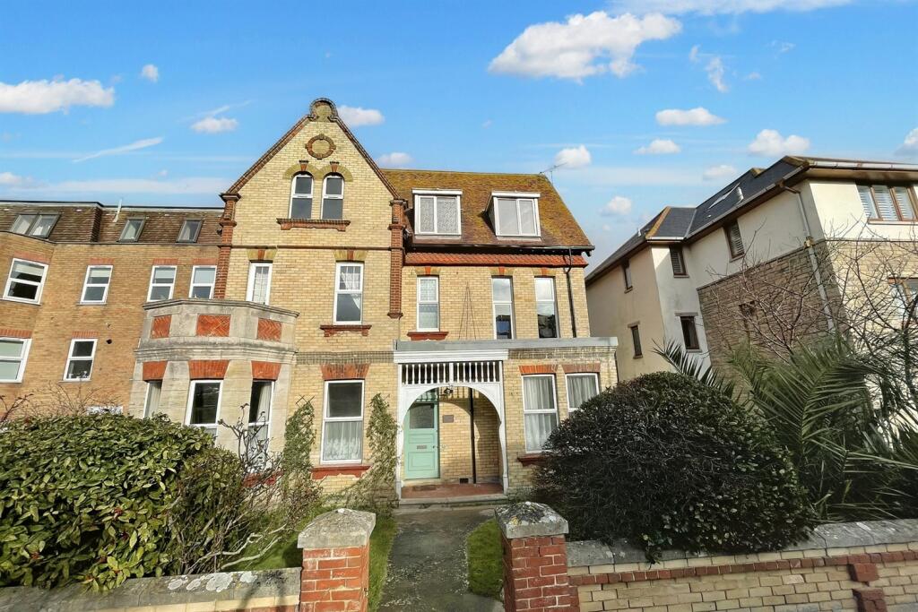 1 bedroom flat for sale in Swanage, BH19