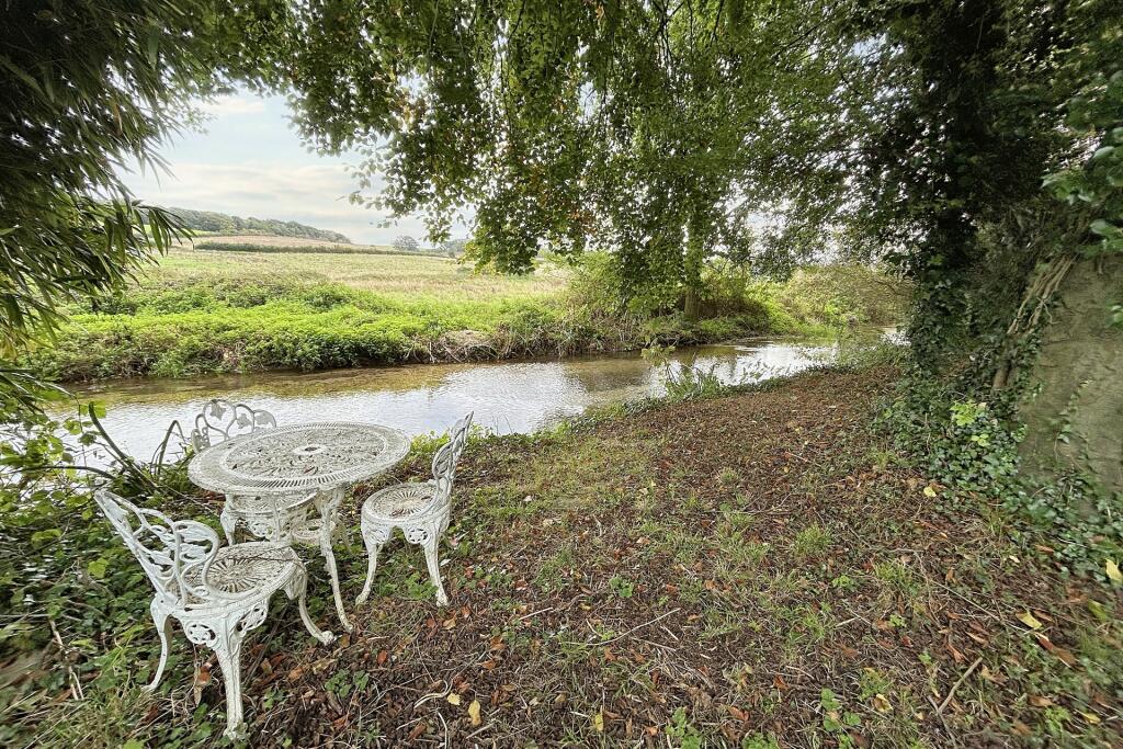 Additional property image - Bere Regis