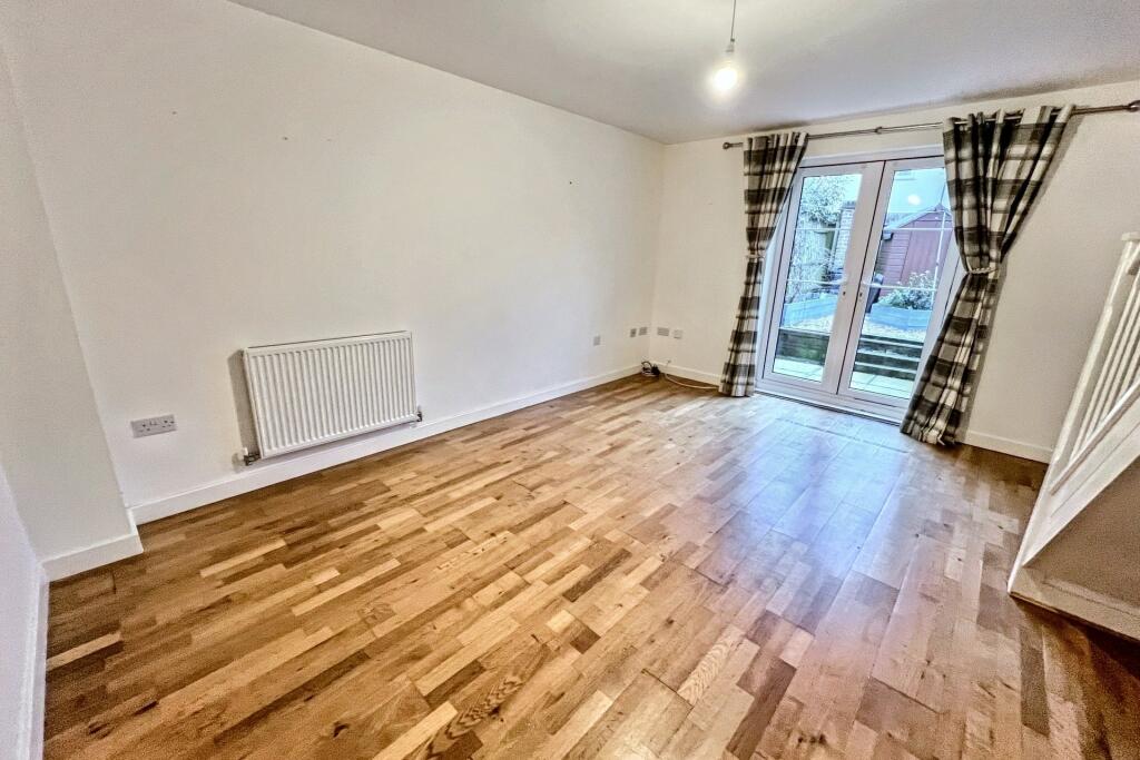 Additional property image - Wool