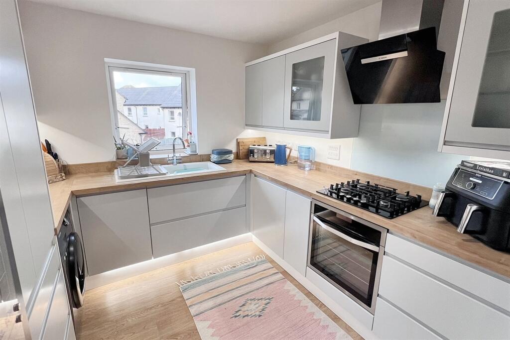 Additional property image - Wool