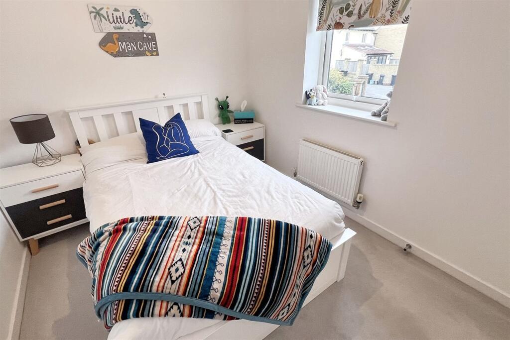 Additional property image - Wool