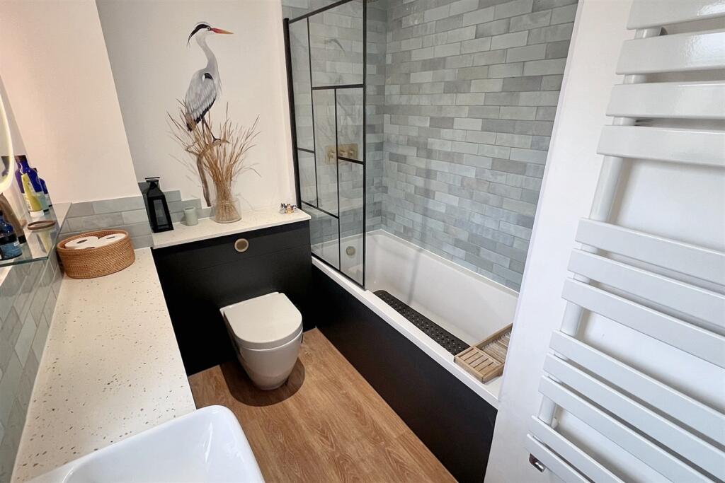 Additional property image - Wool