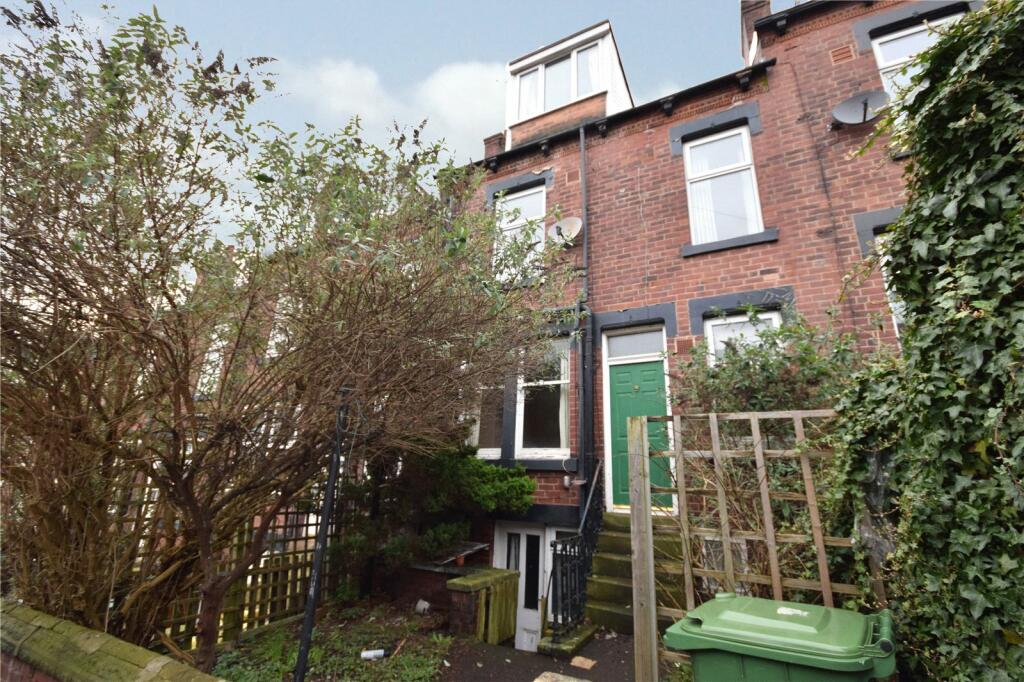 3 bedroom terraced house for rent in Norman Grove, Kirkstall, Leeds, LS5