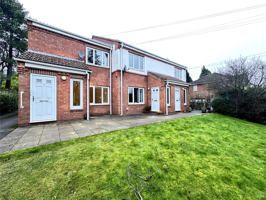 Main image of property: Flat 2, Lane Head, The Lane, Alwoodley, Leeds, West Yorkshire