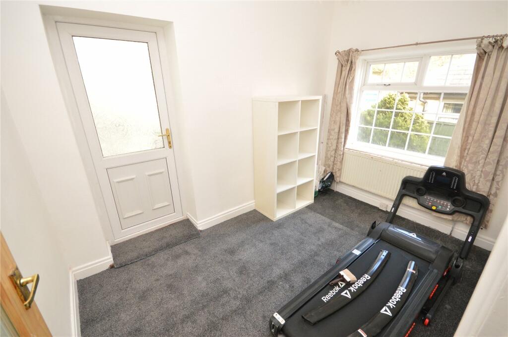 2 bedroom bungalow for sale in Rockcliffe Avenue, Baildon, Shipley