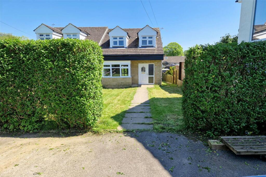 3 bedroom semidetached house for sale in Coppice Wood Close, Guiseley