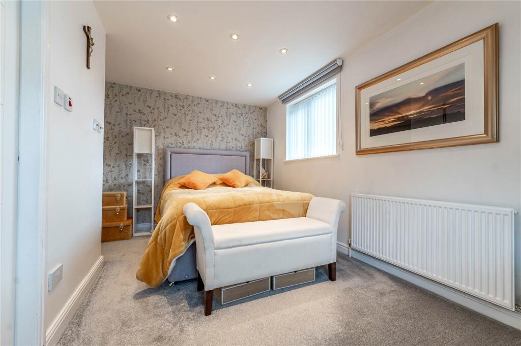 Additional property image - Oaklands, Bradford, West Yorkshire