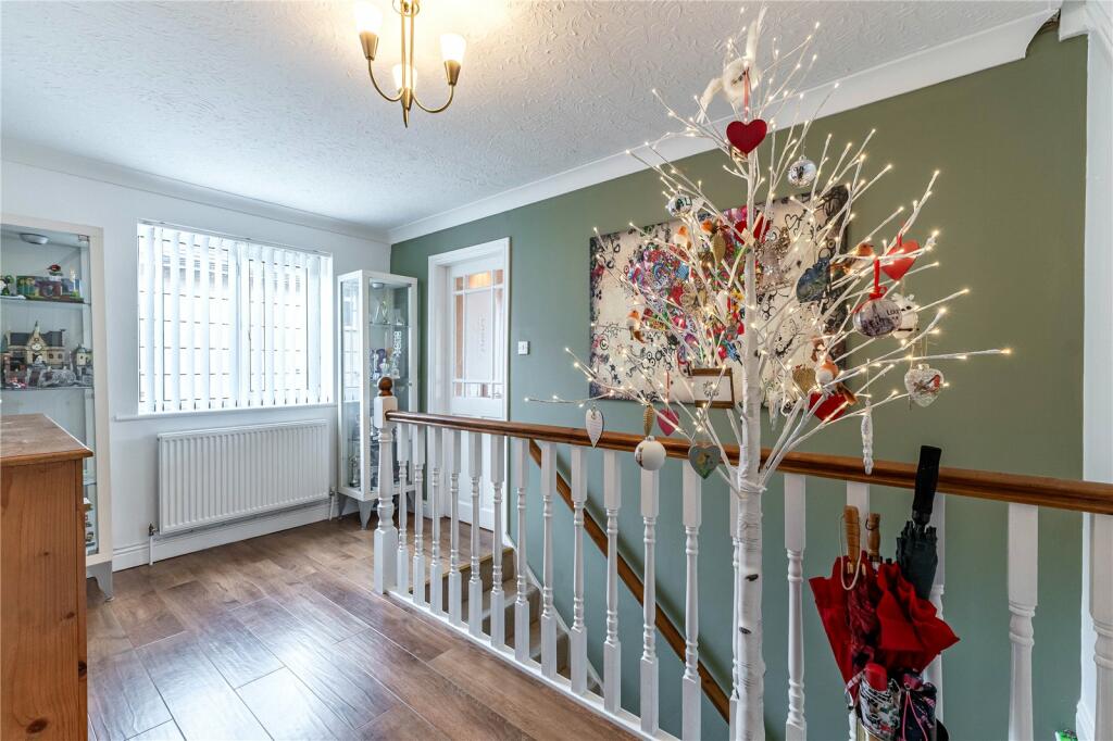 Additional property image - Oaklands, Bradford, West Yorkshire