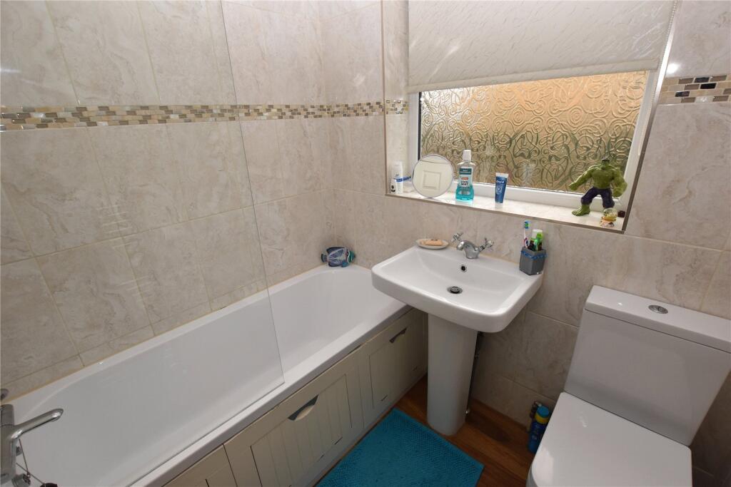 Additional property image - Simpson Grove, Bradford, West Yorkshire