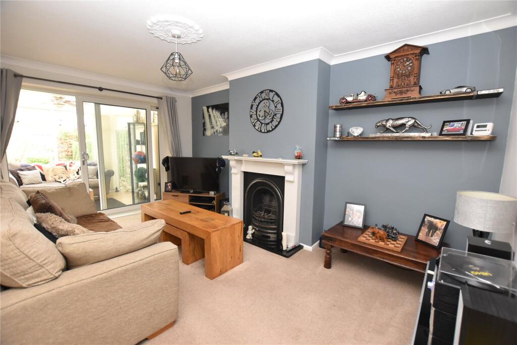 Additional property image - Simpson Grove, Bradford, West Yorkshire