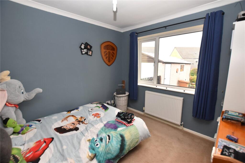Additional property image - Simpson Grove, Bradford, West Yorkshire