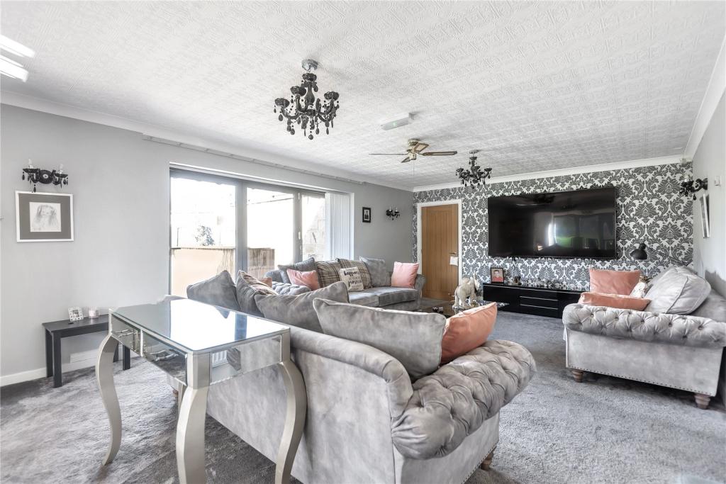 7 bedroom detached house for sale in Applegarth House, Applegarth