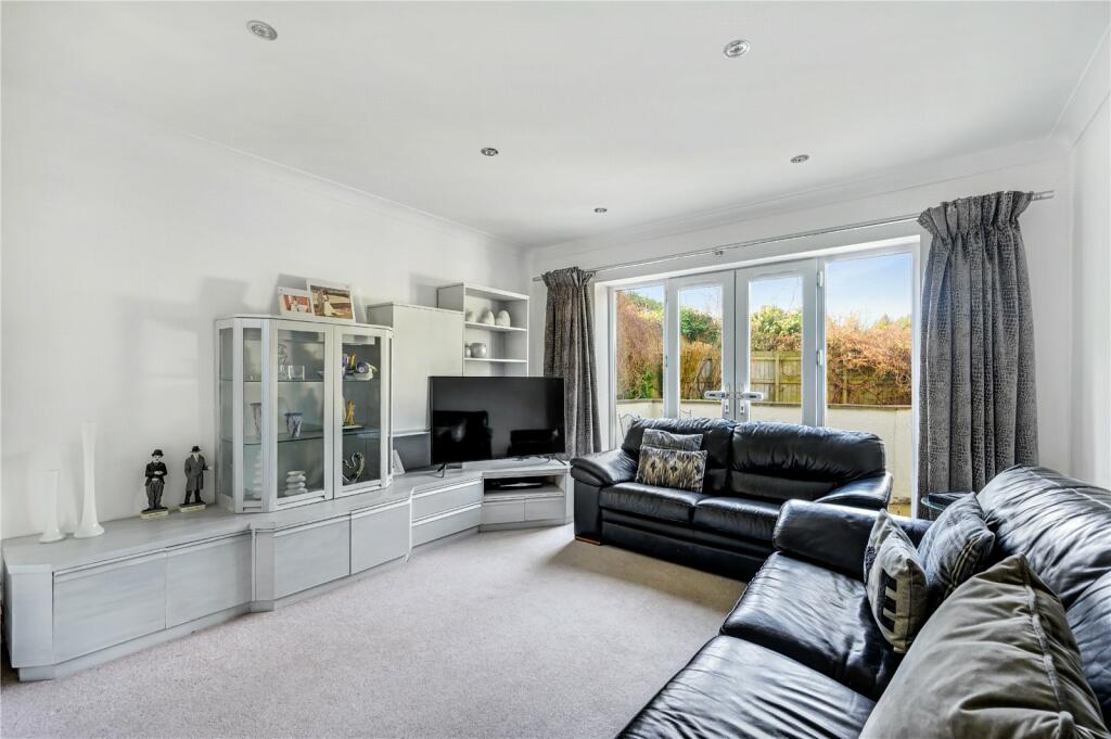 4 bedroom detached house for sale in Wigton Grove, Alwoodley, Leeds