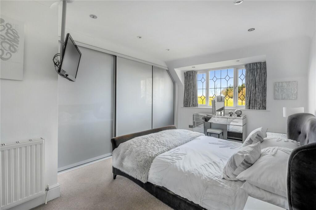 4 bedroom detached house for sale in Wigton Grove, Alwoodley, Leeds