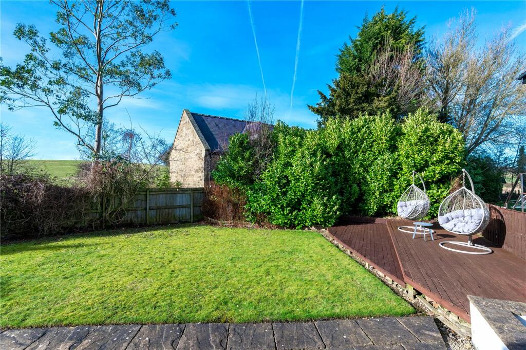 4 bedroom detached house for sale in Wigton Grove, Alwoodley, Leeds