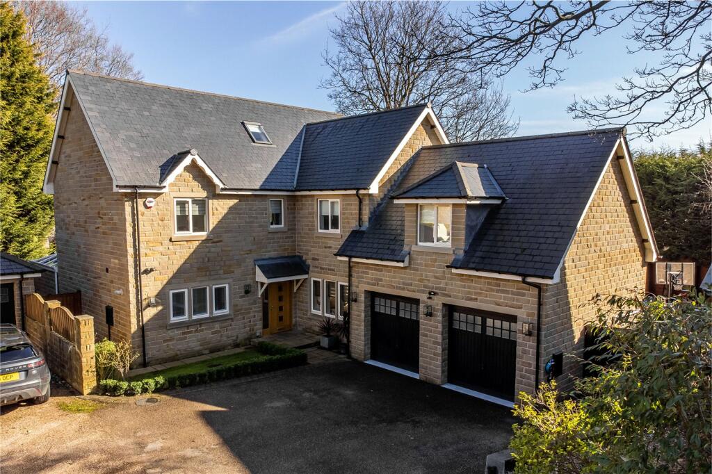 6 bedroom detached house for sale in Fieldhead View, Snelsins Road