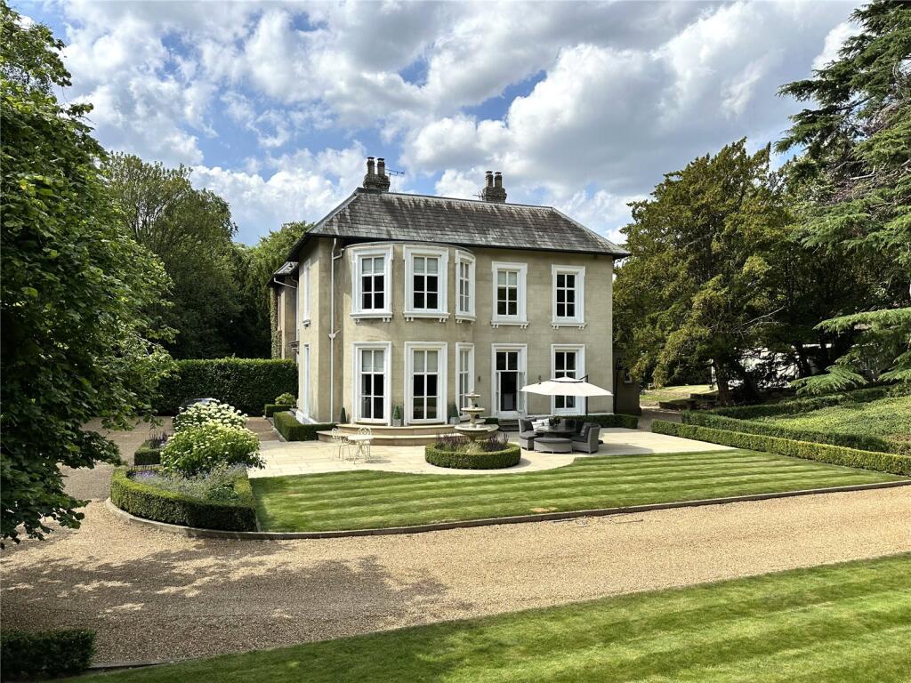 Main image of property: East Wing, Gledhow House, Gledhow Lane, Leeds, West Yorkshire