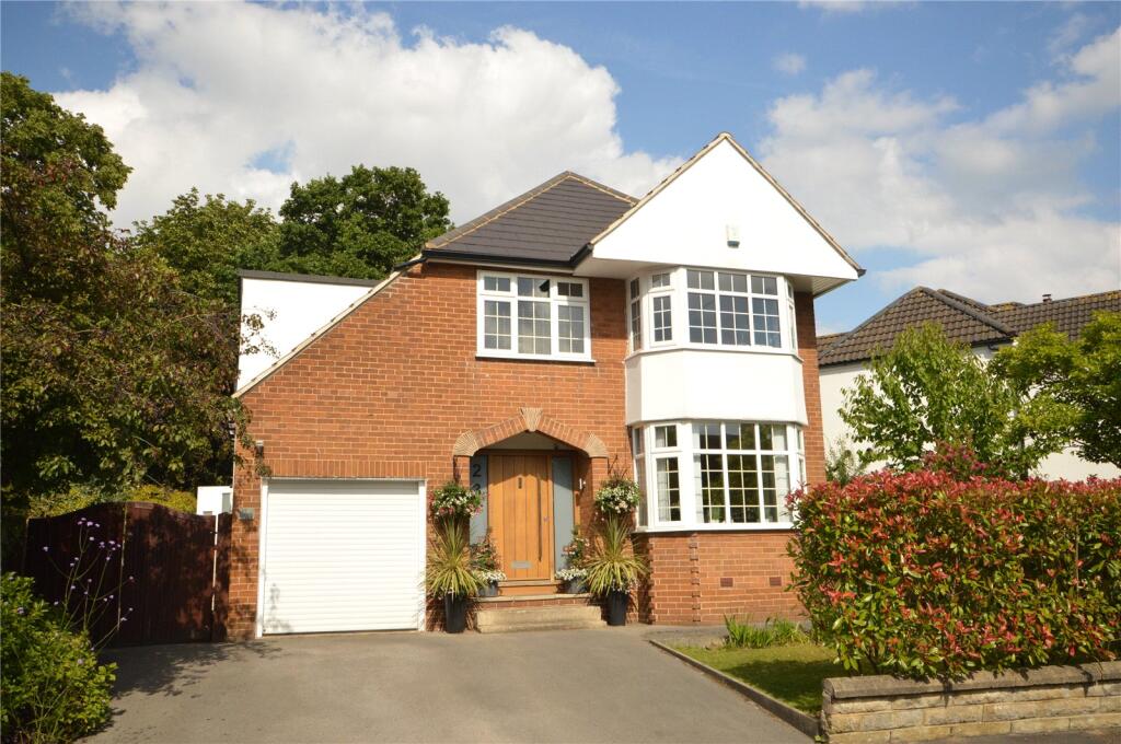 Main image of property: Oaklea Gardens, Leeds, West Yorkshire