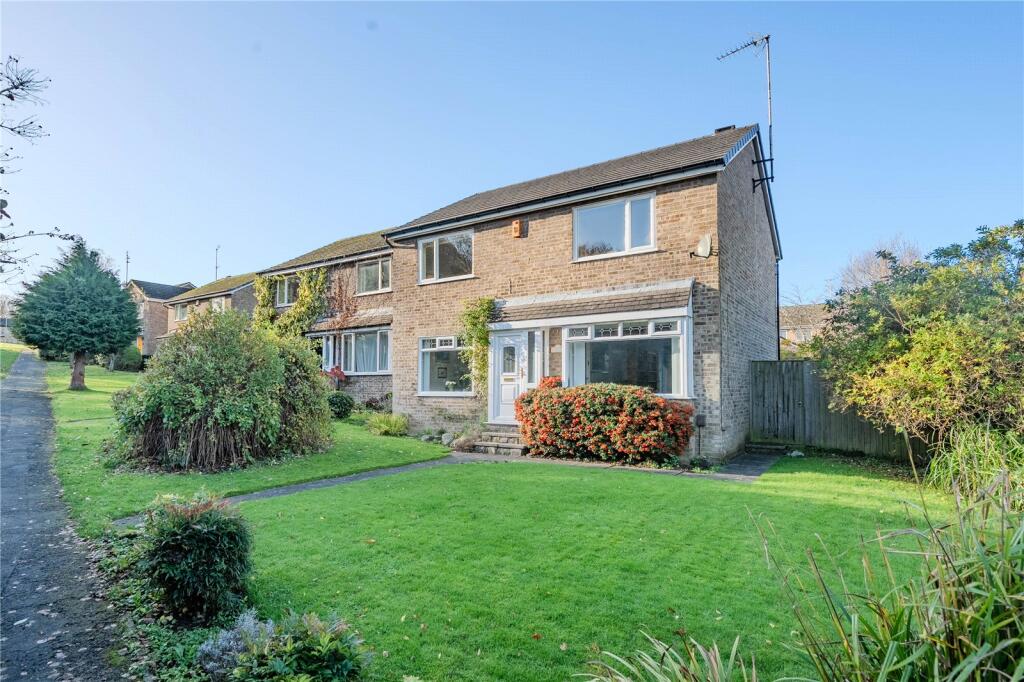 Main image of property: Mulberry Garth, Leeds, West Yorkshire