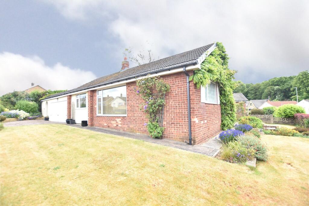 Main image of property: Templegate Avenue, Leeds, West Yorkshire