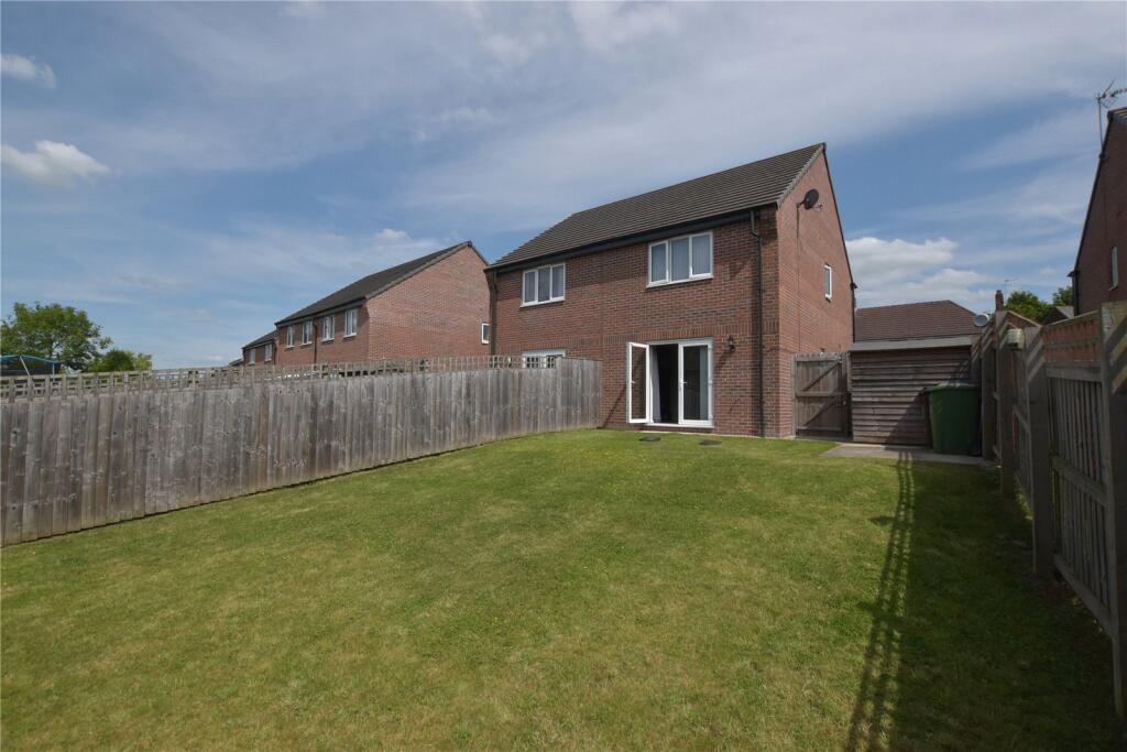 Main image of property: Cartmell Drive, Leeds, West Yorkshire