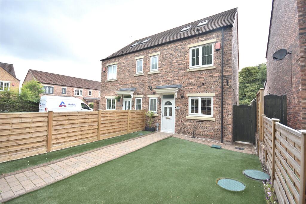 Main image of property: Chestnut Lane, Leeds, West Yorkshire