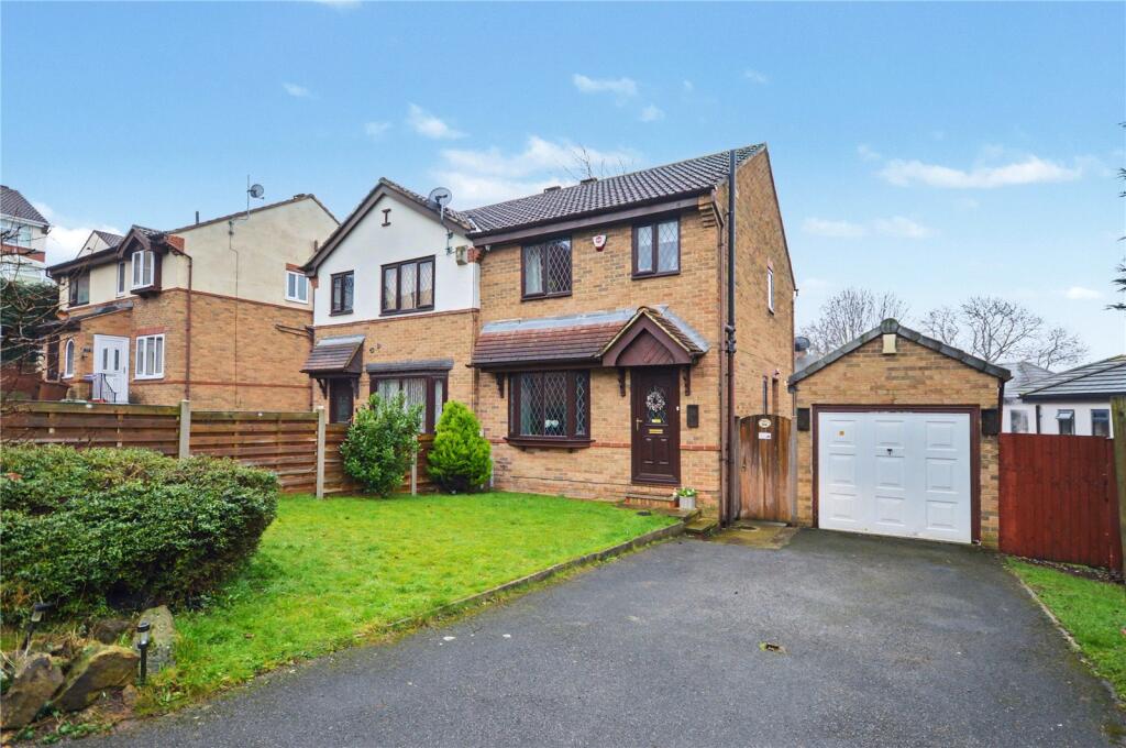 Main image of property: Thirlmere Close, Leeds, West Yorkshire