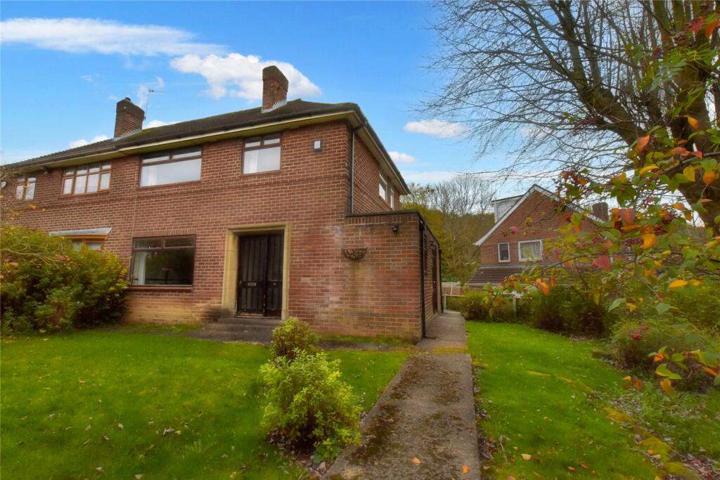 Main image of property: Spen Lane, Leeds, West Yorkshire