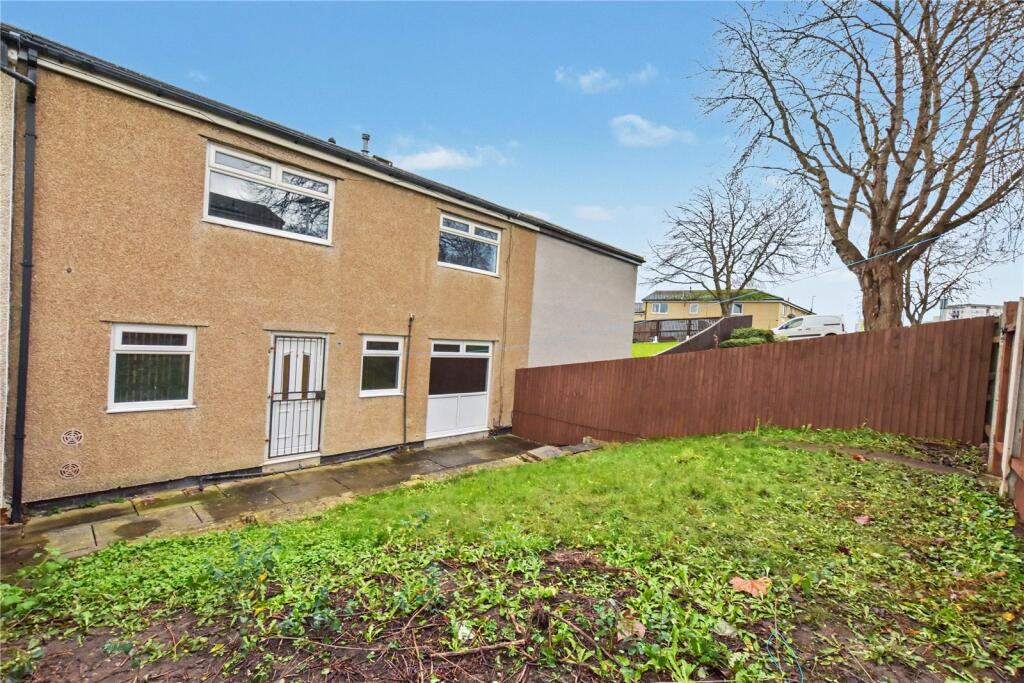Main image of property: Servia Gardens, Leeds, West Yorkshire