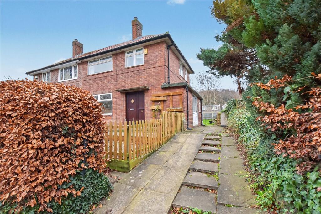 Main image of property: Woodbridge Gardens, Leeds, West Yorkshire