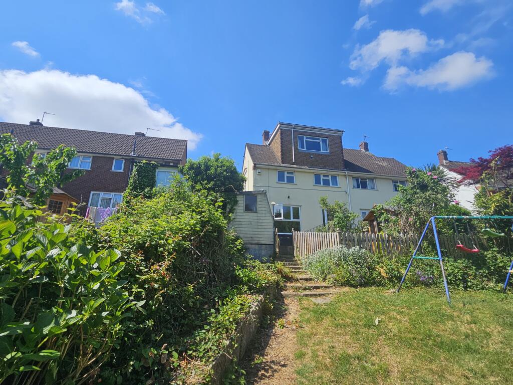 Main image of property: Willington Street, Maidstone