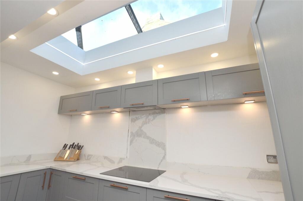 Additional property image - Holme Lane, Bradford, West Yorkshire