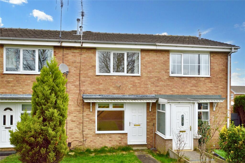 2 bedroom terraced house for sale in New Park Walk, Farsley, Pudsey