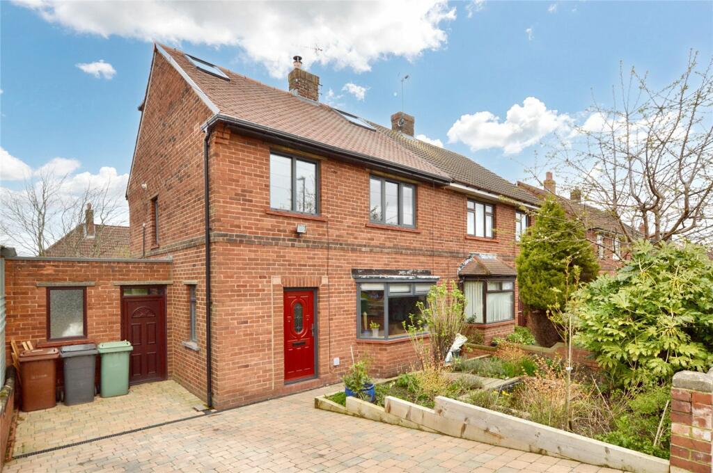 3 bedroom semidetached house for sale in Upper Carr Lane, Calverley