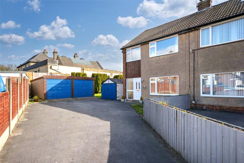 Main image of property: Daleside Close, Pudsey, West Yorkshire