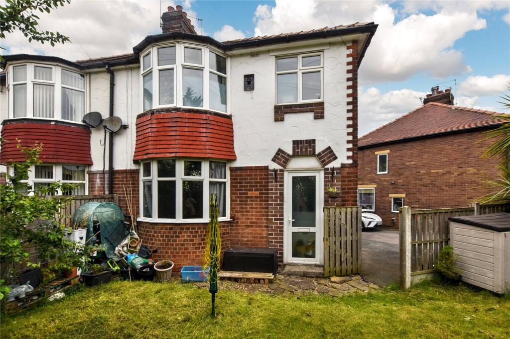 Main image of property: Leeds & Bradford Road, Leeds, West Yorkshire